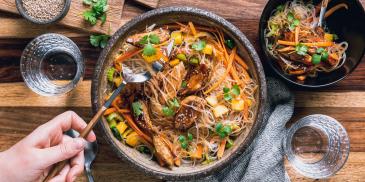 https://www.maggi.lt/sites/default/files/styles/ln_search_recipe_resultdesktop/public/srh_recipes/354e70e4af9d87311f4221cb9ba22a82.jpg?h=d1cb525d&itok=aw4XOdfA