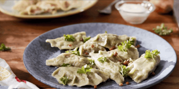 https://www.maggi.lt/sites/default/files/styles/ln_search_recipe_resultdesktop/public/srh_recipes/8a553cbdb9c6df896aa7da2014deb390.jpg?h=85923797&itok=irLW5Yjg