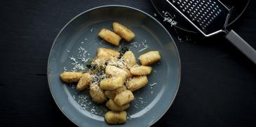 Itališki virtinukai Gnocchi su rikotos sūriu